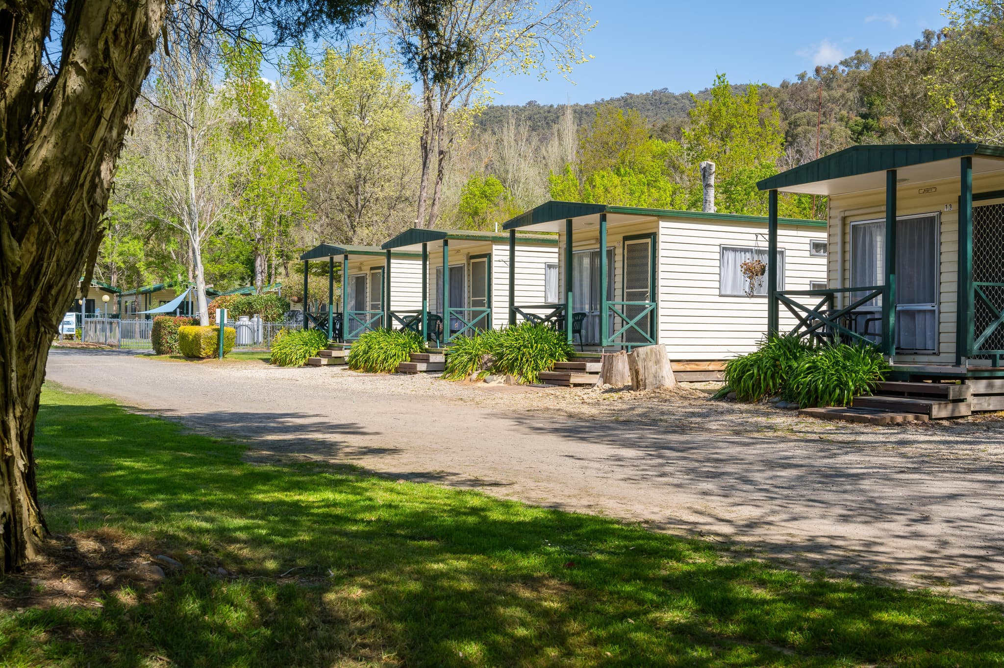 Feathertop Cabins, photo 2